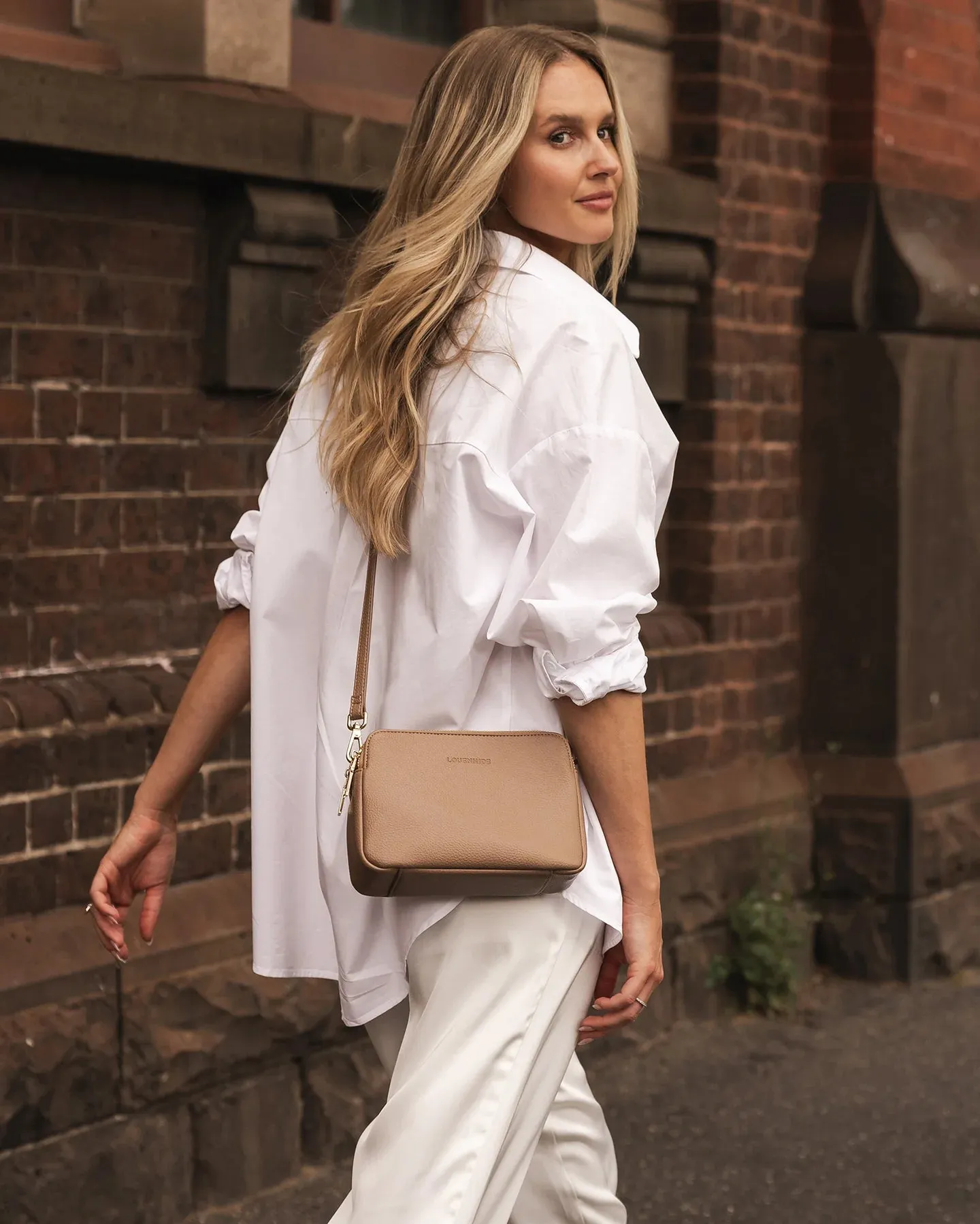 Elle Crossbody Bag - Coffee by Louenhide