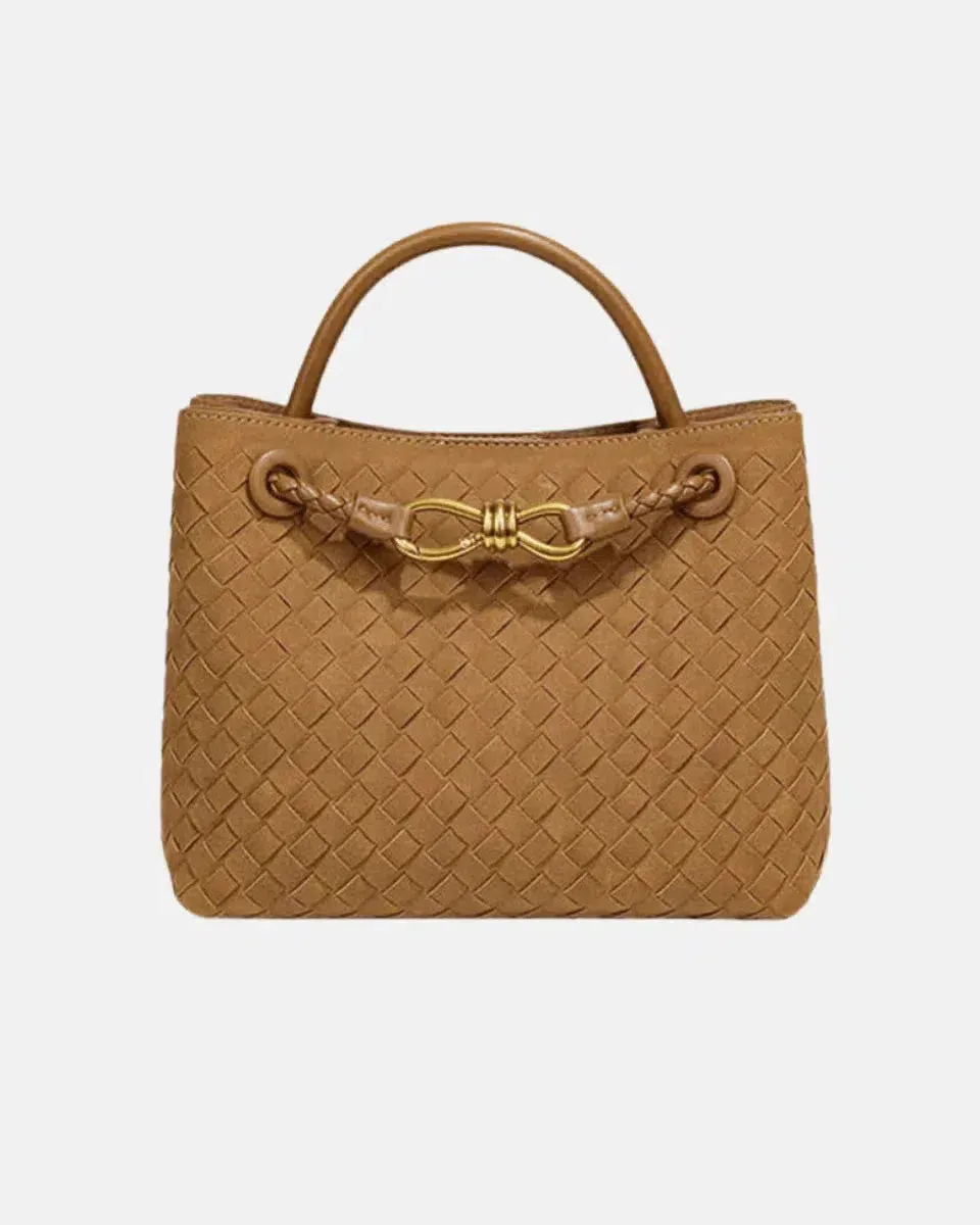 Lucia – Cozy seasonal style – Suede handbag