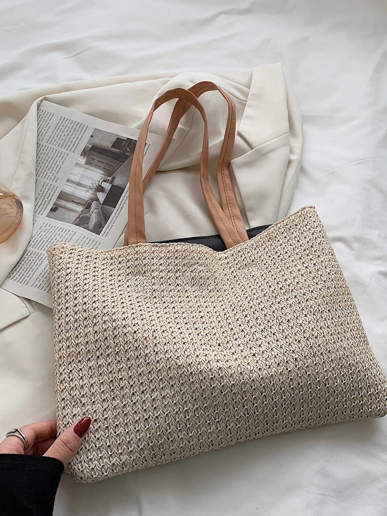 Minimalist Straw Shoulder Tote Bag