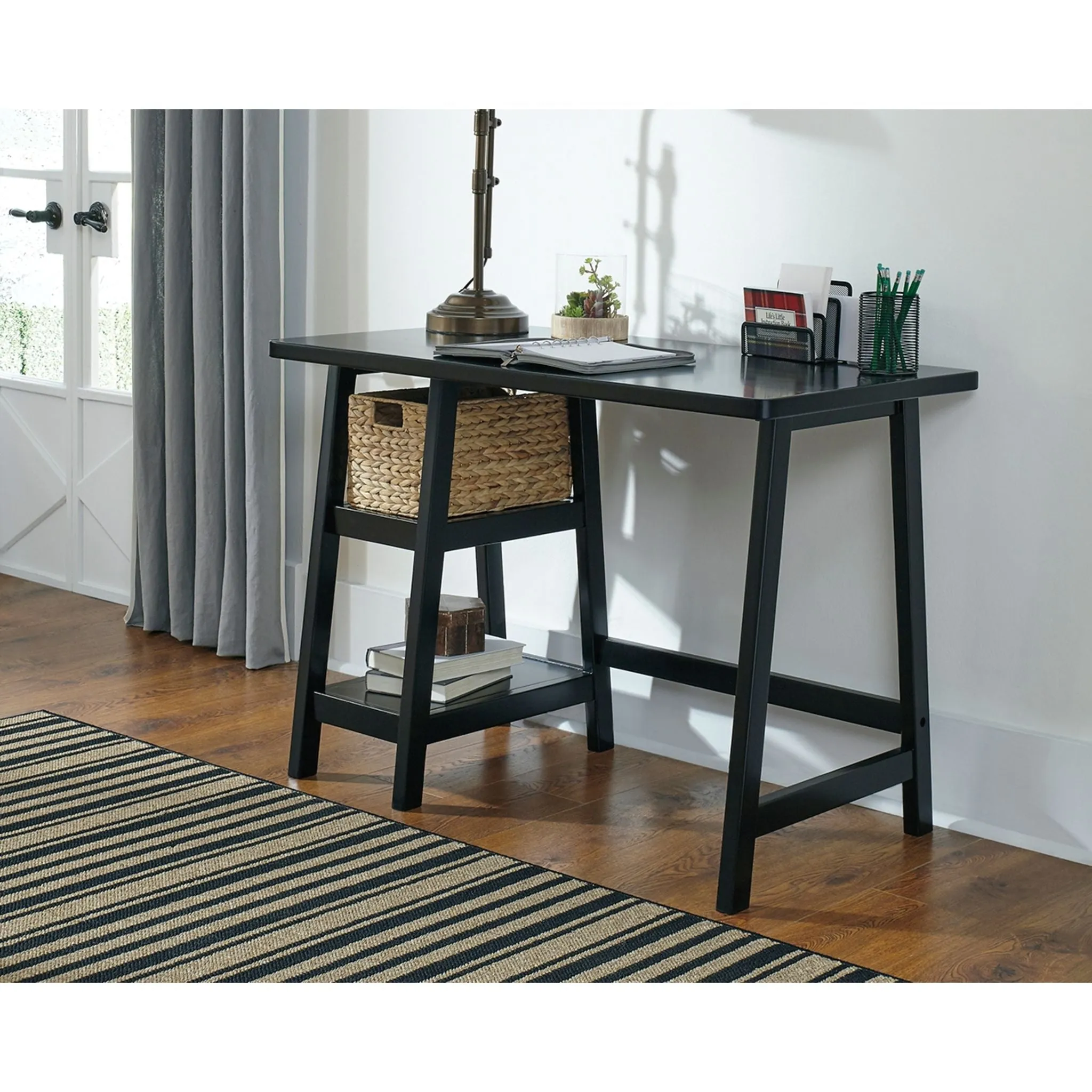 Mirimyn Desk