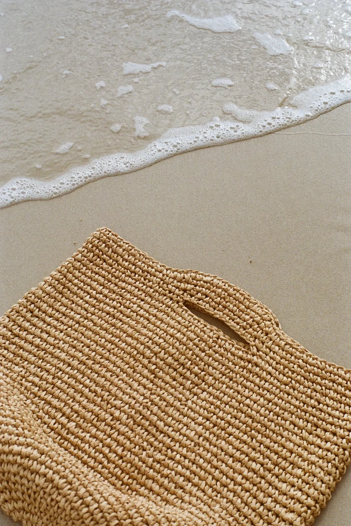 NATURAL ROUND STRAW BAG - NATURAL