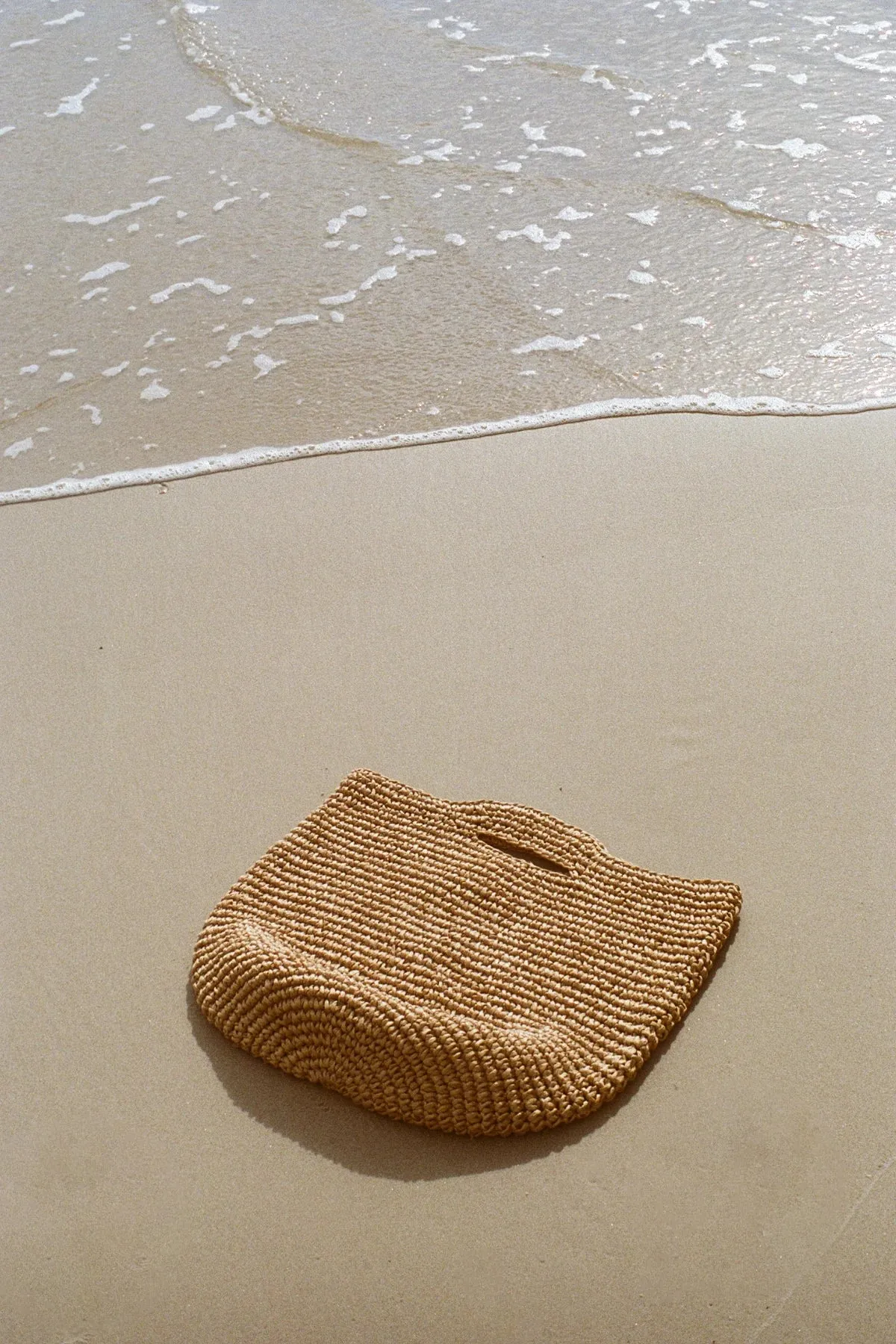 NATURAL ROUND STRAW BAG - NATURAL