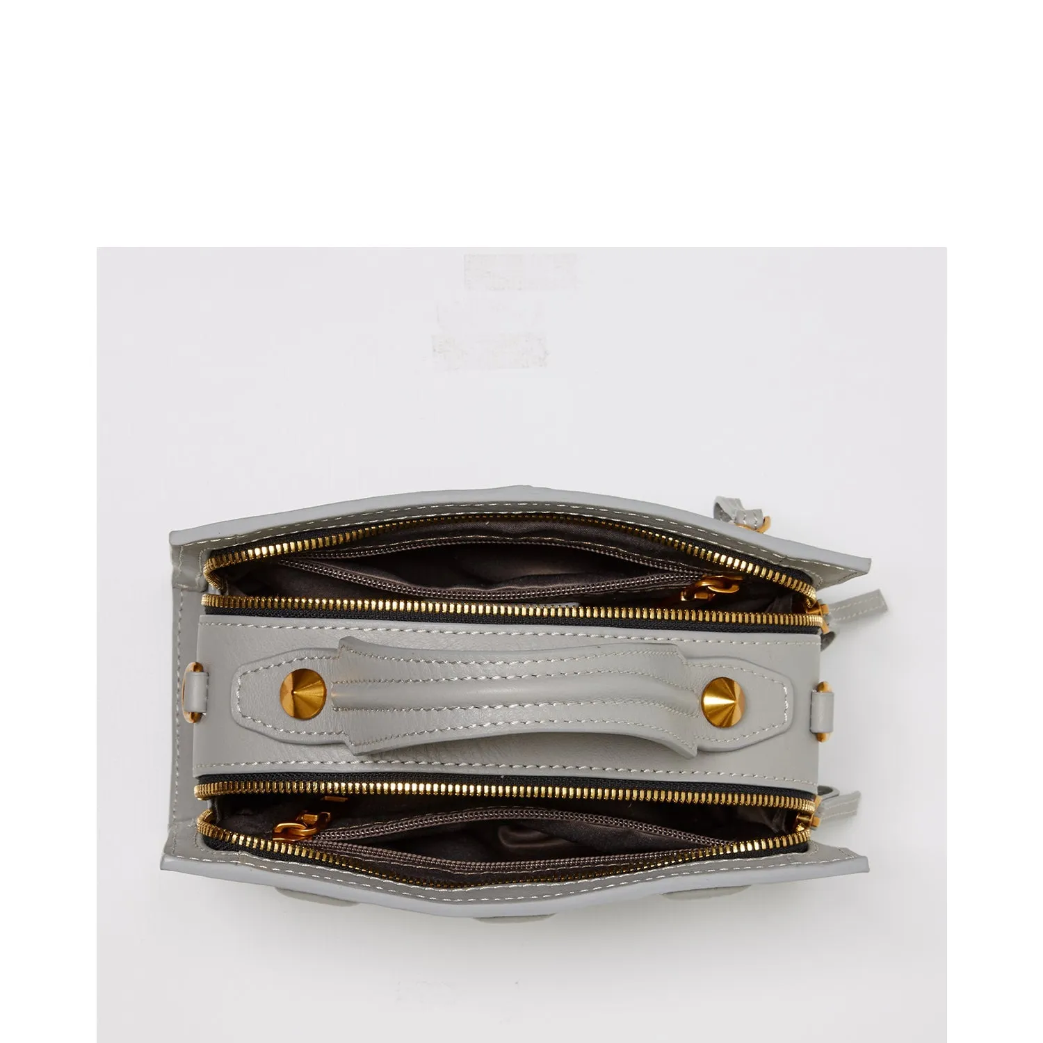 Quilted Gray Leather Purse – Elegant & Versatile Handbag for Every Occasion