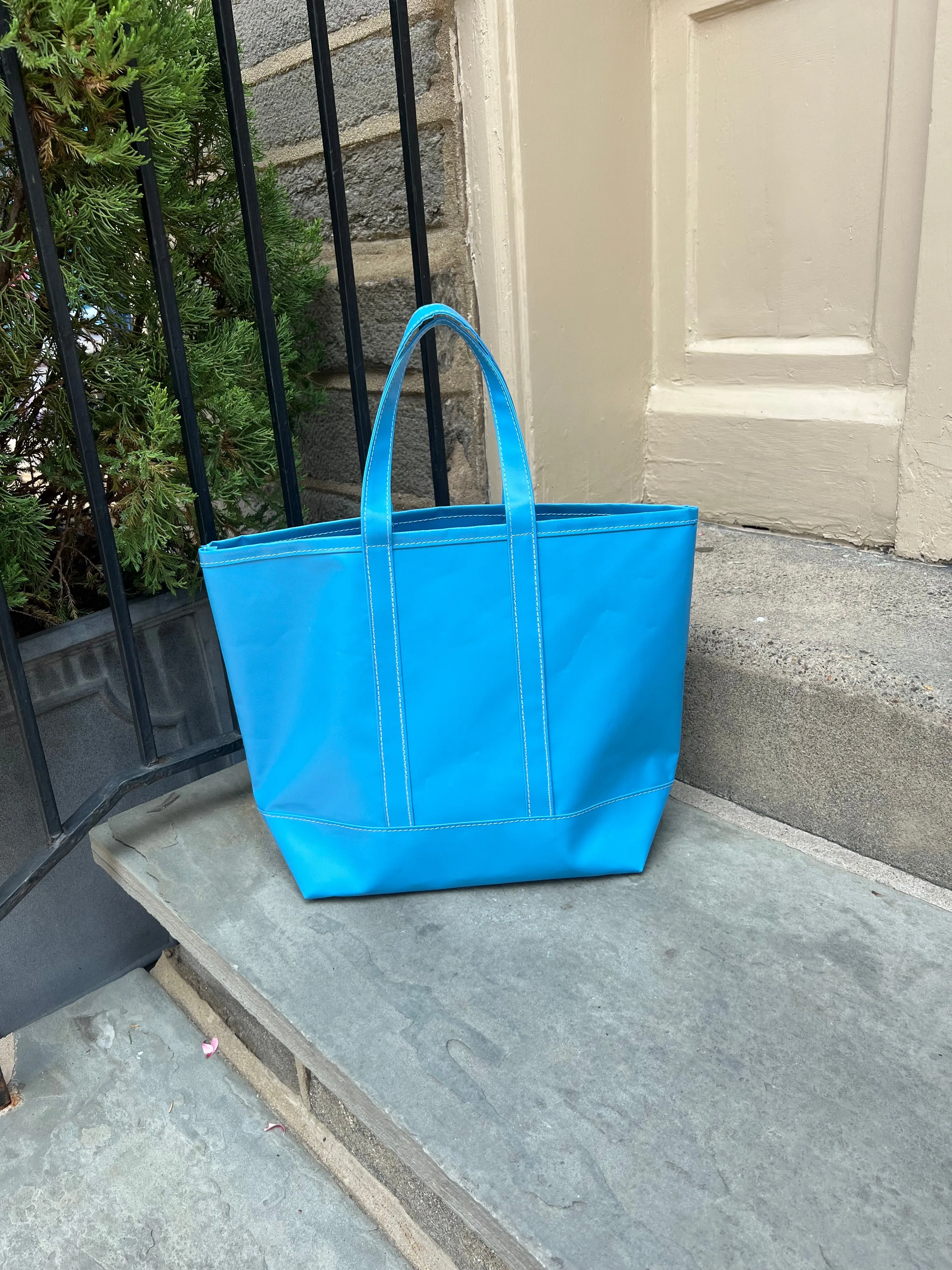 Rain Drop Tote