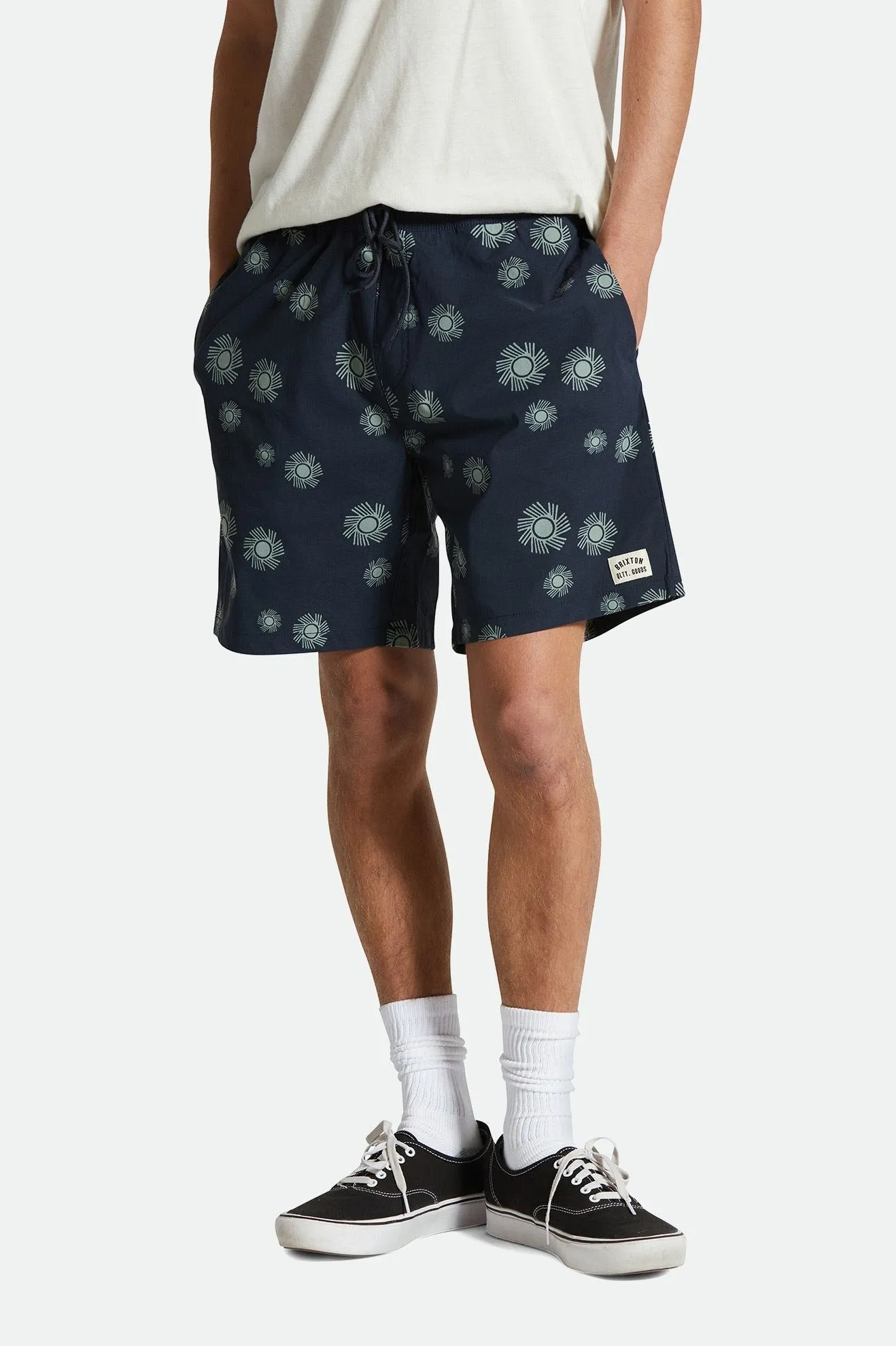 Voyage Hybrid Short 7" - Washed Navy Sol
