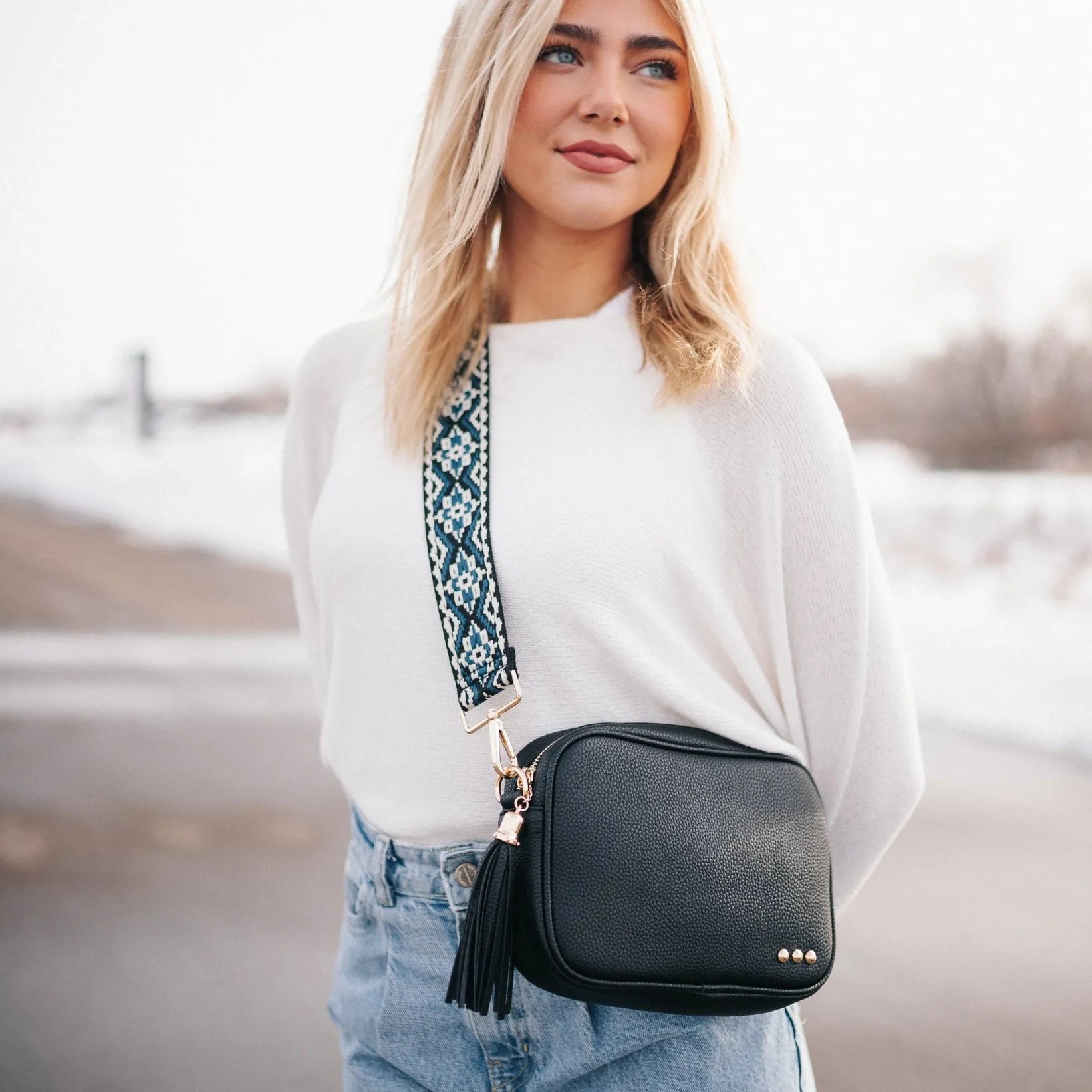 Willow Camera Crossbody Bag in Black