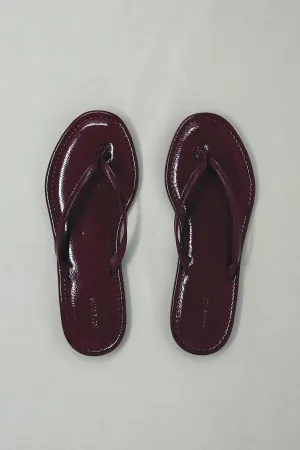 ZOOM SANDAL, OXBLOOD CRINKLE PATENT